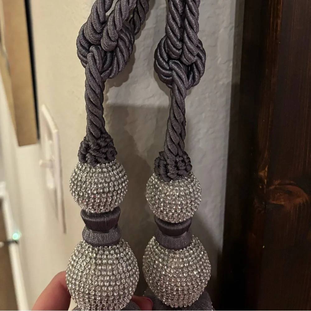 ❗️FINAL❗️NWT Elegant Gray Tassel Tie Back Set of 2 Decor by Vatican Home